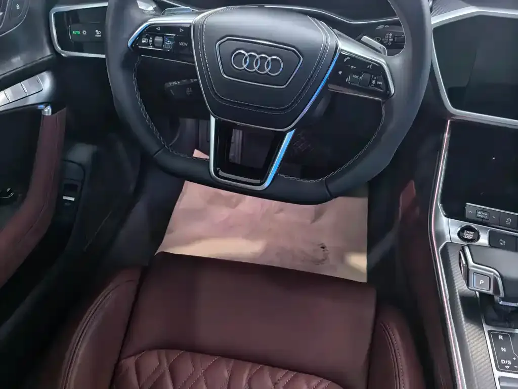 Audi A7L — фото 4