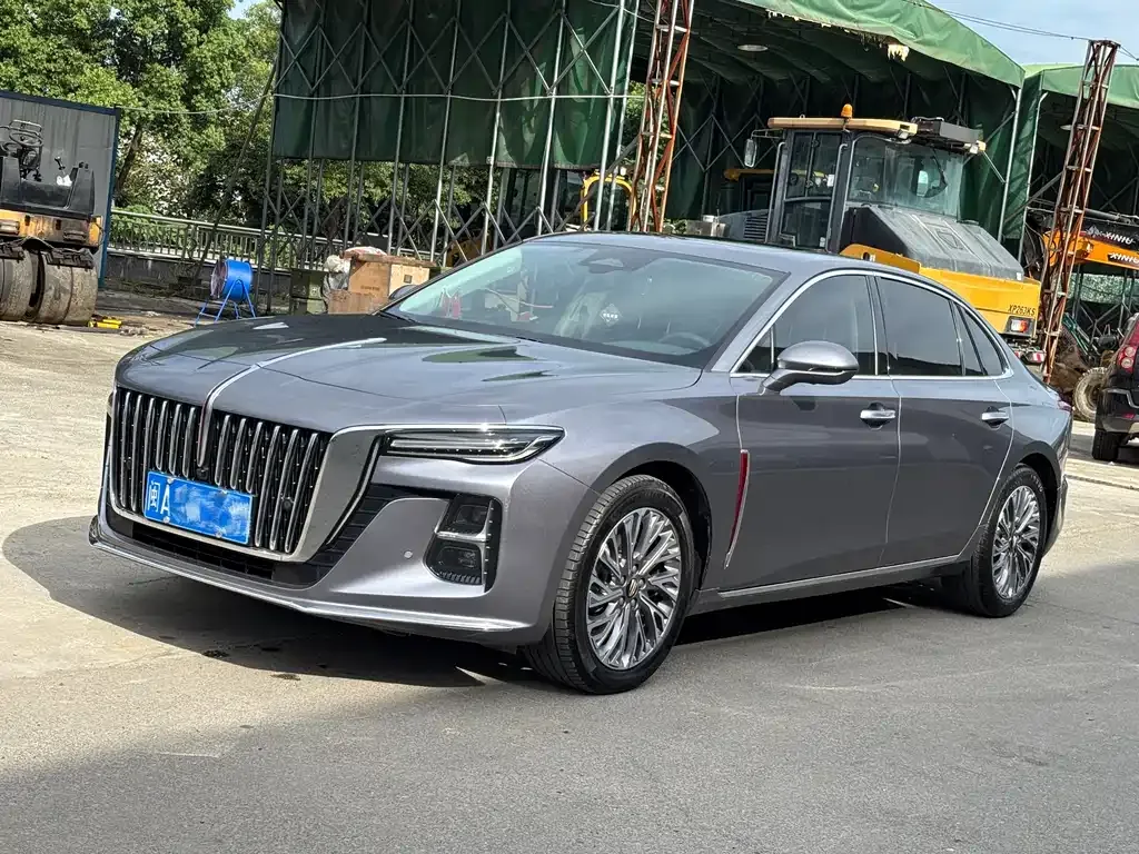 Hongqi H5 — фото 1