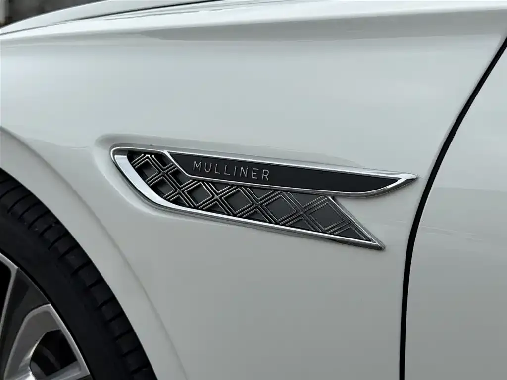Bentley Flying Spur PHEV 2025 из CN, фото 2