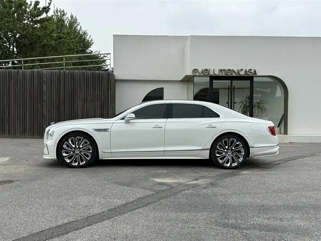 Bentley Flying Spur PHEV 2025 из CN, фото 5