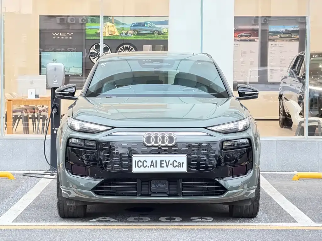 Audi Q6L e-tron — фото 6