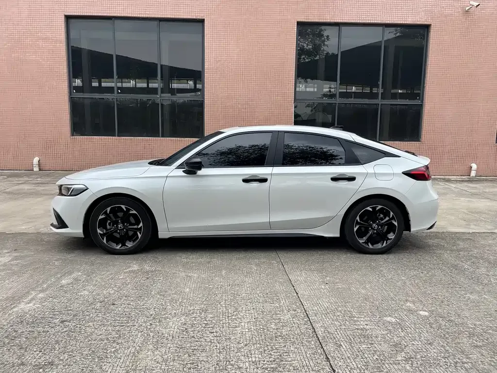 Honda Civic — фото 10