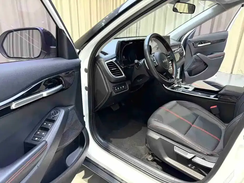 Kia KX3 — фото 5