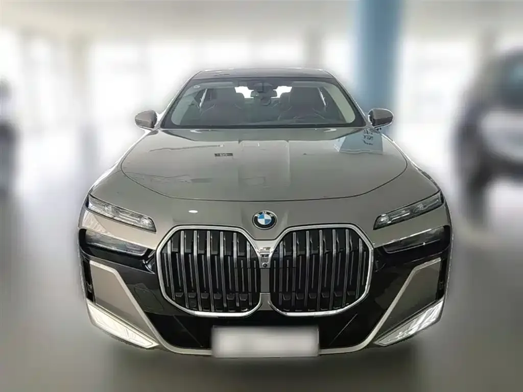 BMW 7 Series — фото 2