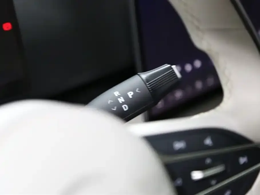 VOYAH Dreamer — фото 8