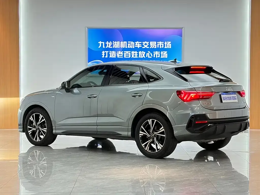 Audi Q3 Sportback — фото 8