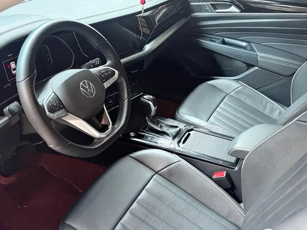 Volkswagen Passat — фото 8