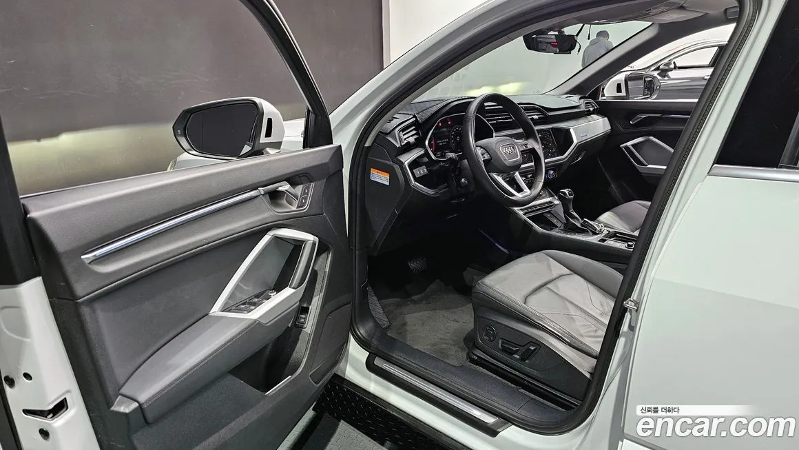 Audi Q3 2023 из KR, фото 7