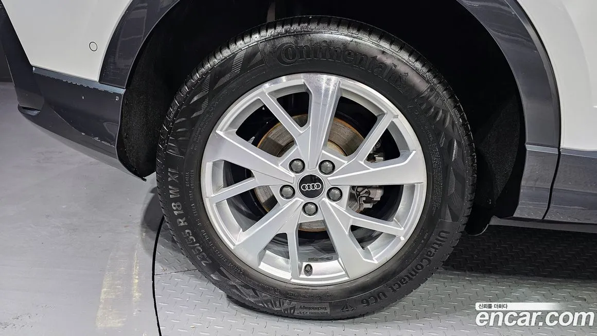 Audi Q3 2023 из KR, фото 9