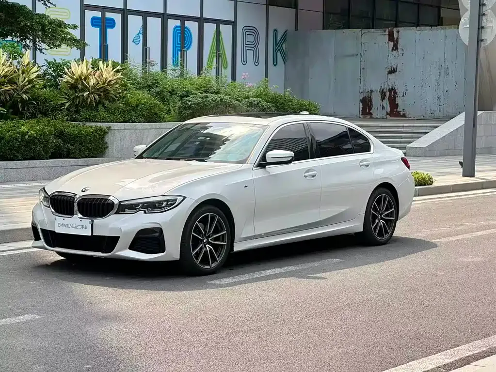 BMW 3 Series — фото 1