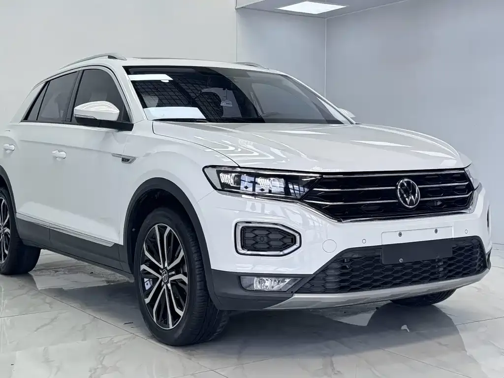 Volkswagen T-Roc — фото 8
