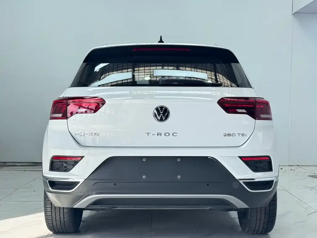 Volkswagen T-Roc — фото 4