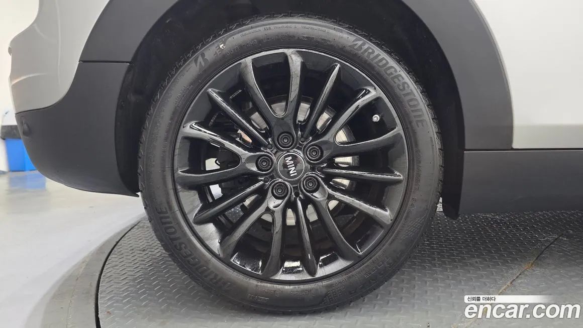 Mini Clubman 2023 из KR, фото 6