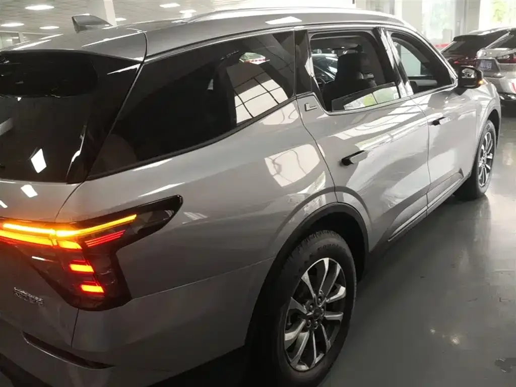 Ford Edge — фото 2