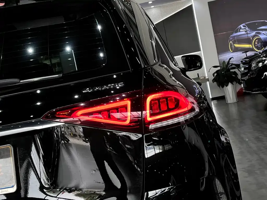 Mercedes-Benz GLE (Import) — фото 9