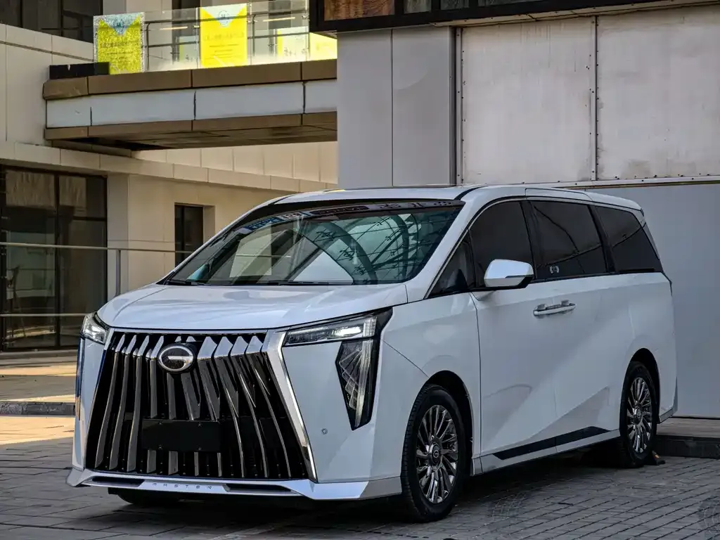 GAC Motor Trumpchi M8 — фото 1