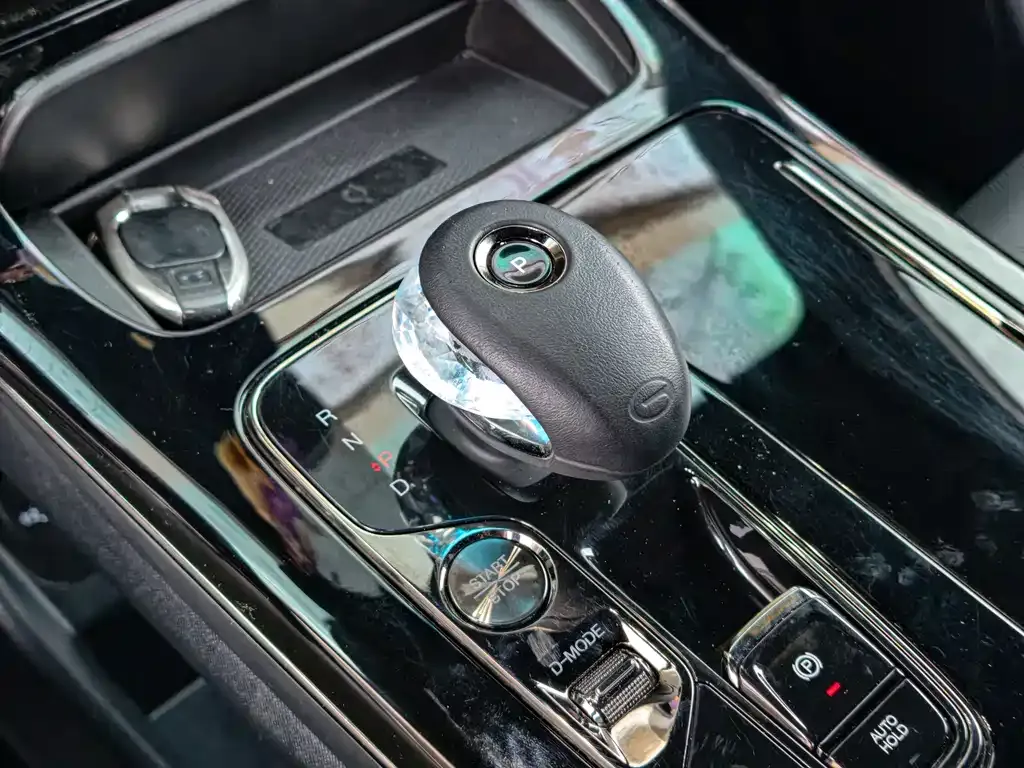 GAC Motor Trumpchi M8 — фото 10