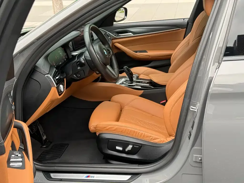BMW 5 Series (Import) 2021 из CN, фото 6