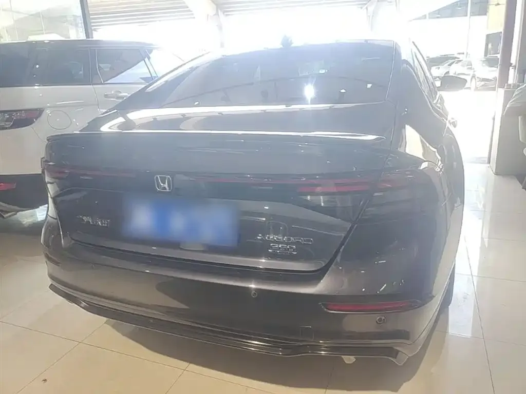Honda Accord — фото 2