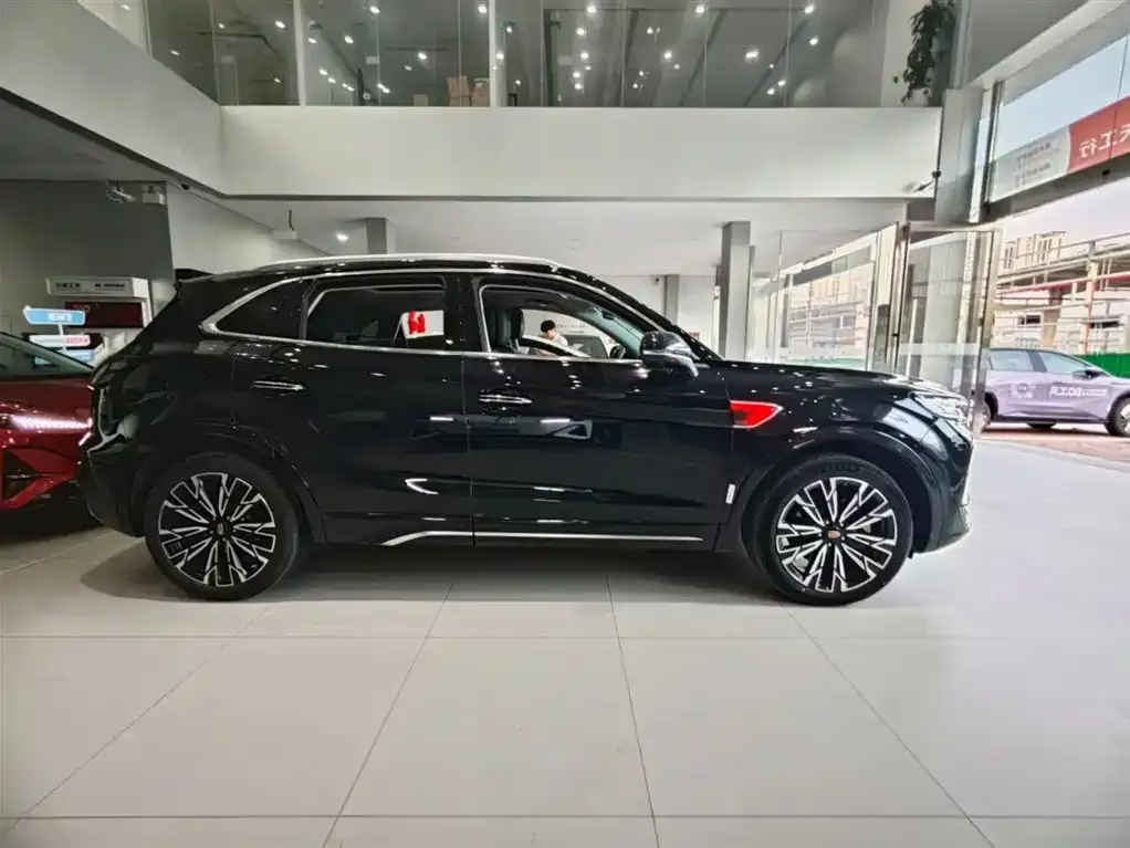 Hongqi HS5 2024 из CN, фото 2