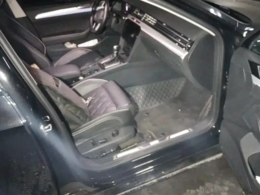 Volkswagen Magotan GTE PHEV 2024 из CN, фото 2