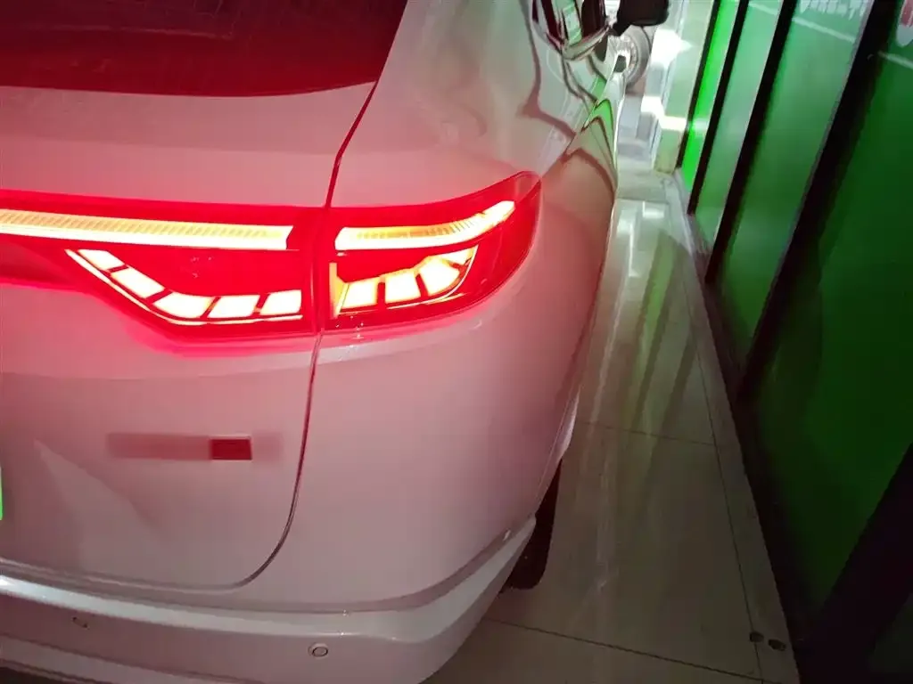 Honda e:NP1 2023 из CN, фото 3