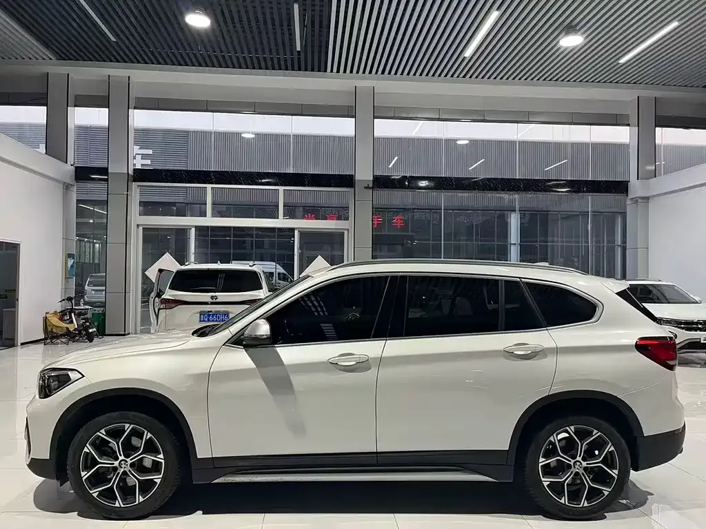 BMW X1 — фото 4