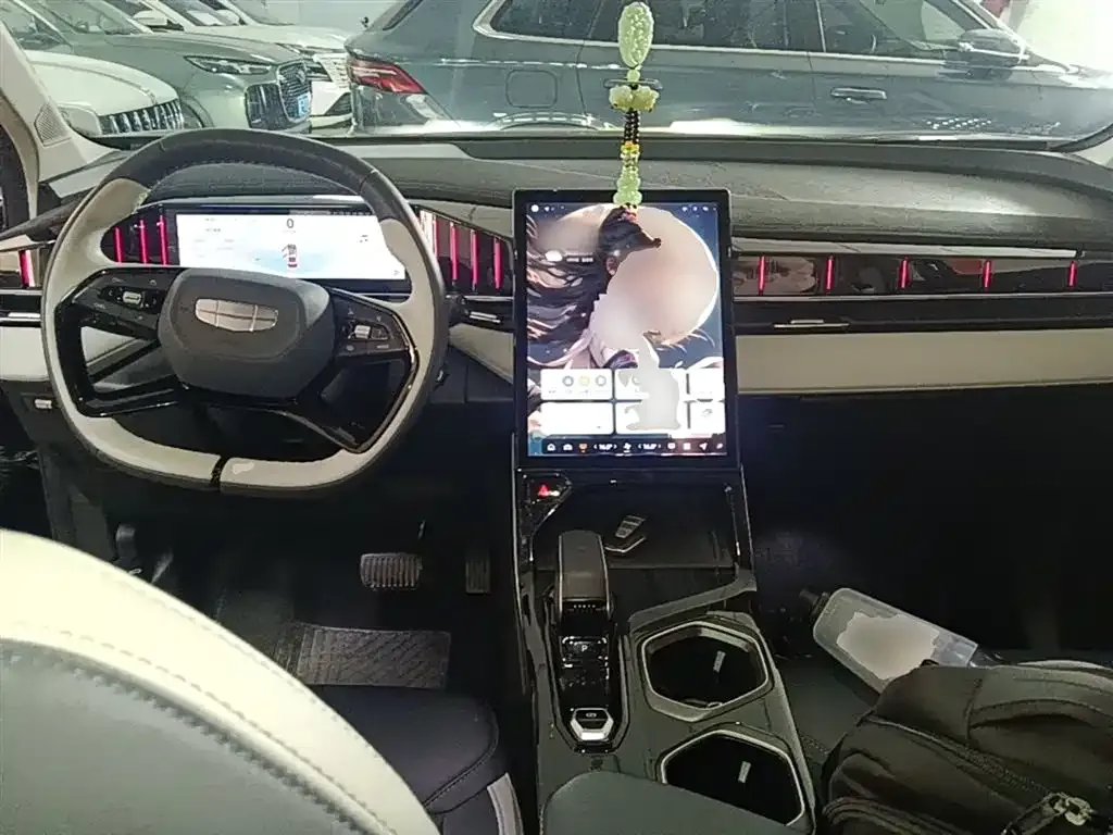 Geely Boyue L 2023 из CN, фото 3