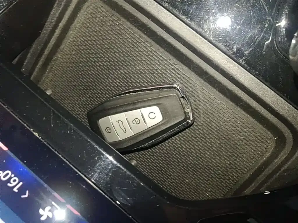 Geely Boyue L 2023 из CN, фото 10