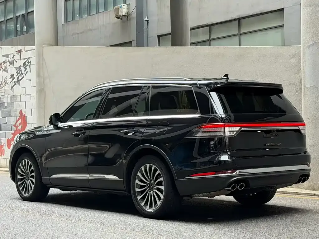 Lincoln Aviator — фото 4