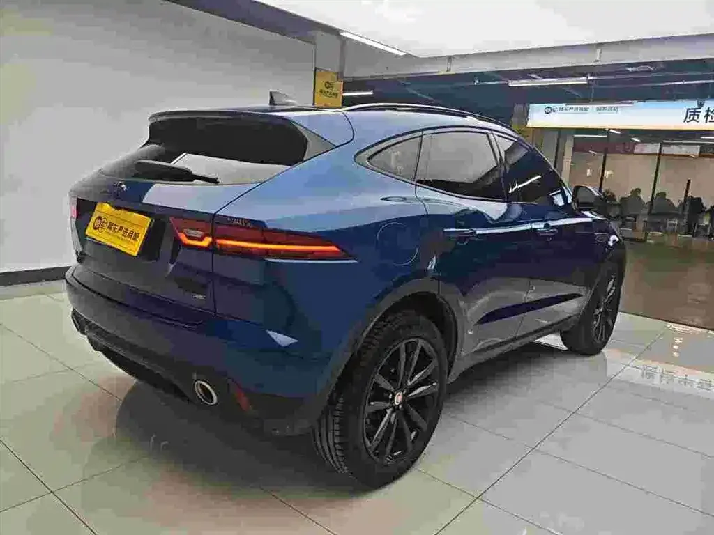 Jaguar E-PACE 2023 из CN, фото 2