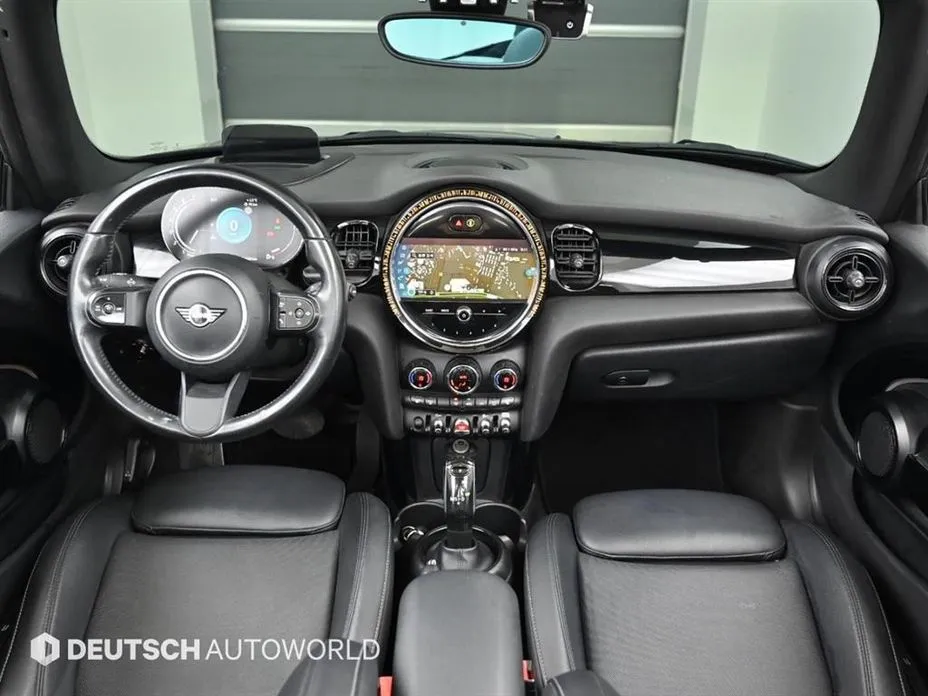 Mini Cooper Convertible 2022 из KR, фото 5