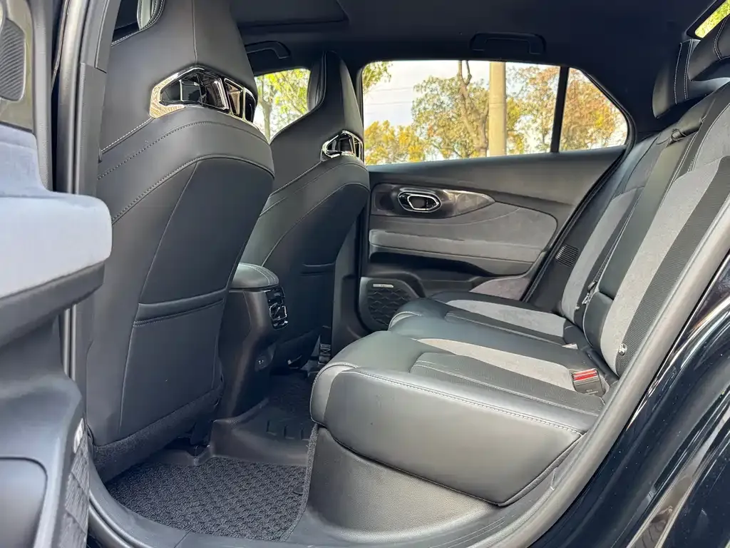 GAC Motor Shadow Leopard — фото 8