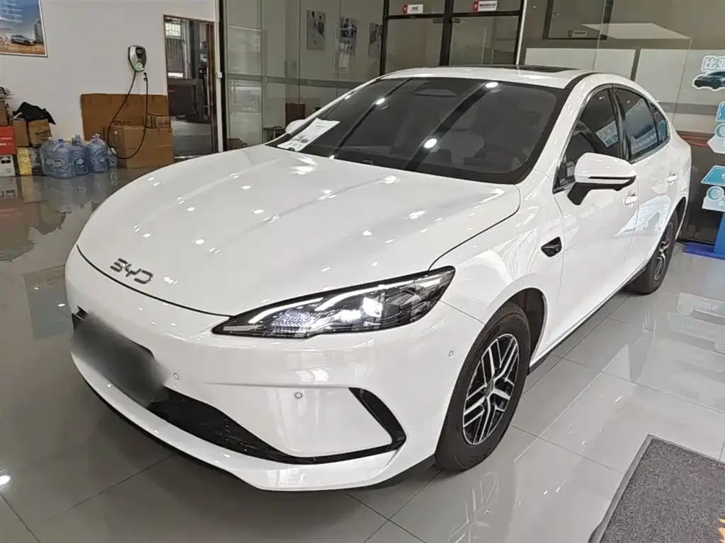 BYD Seal 05 DM-i — фото 1