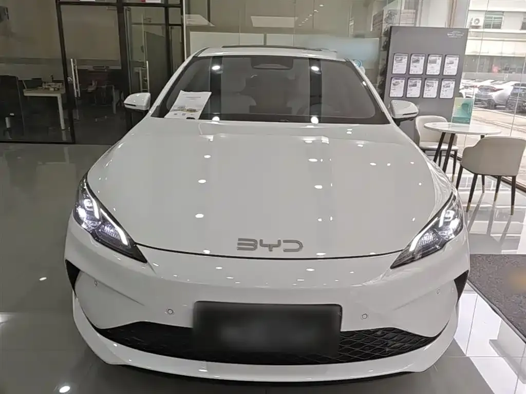 BYD Seal 05 DM-i — фото 3