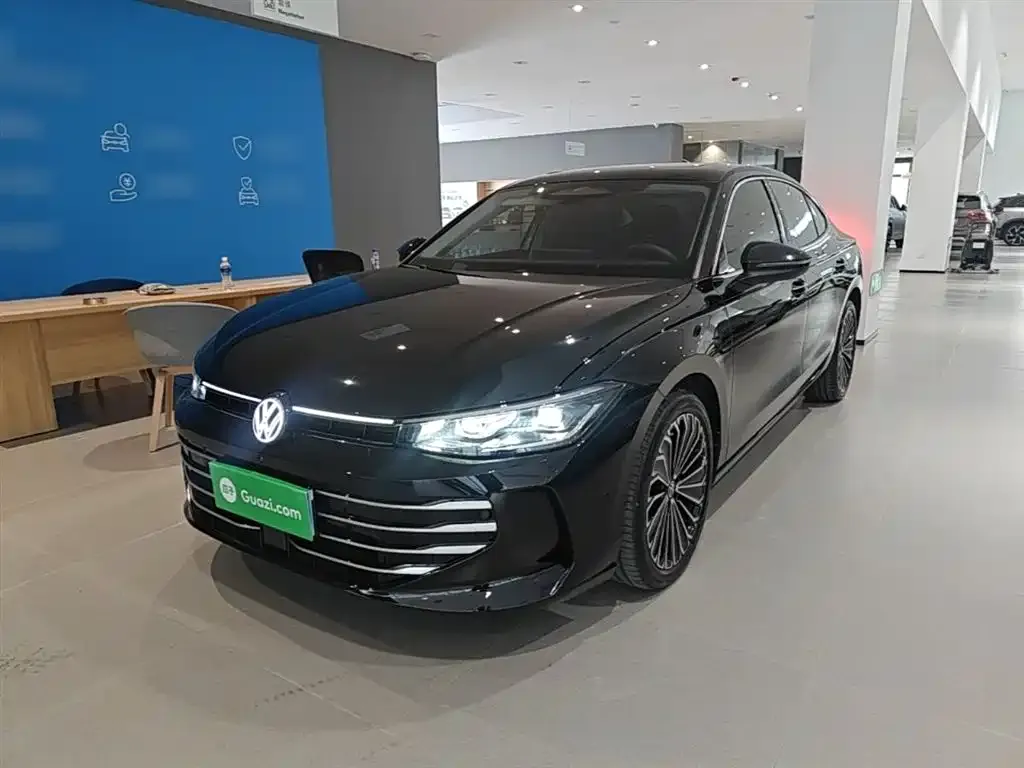 Volkswagen Passat — фото 1
