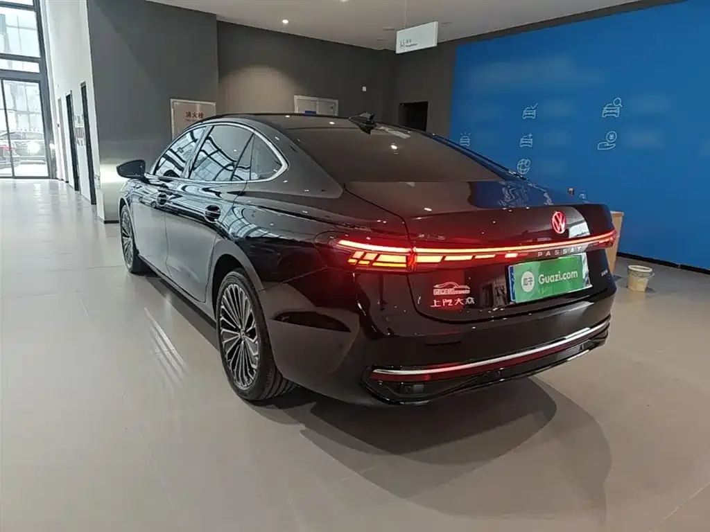 Volkswagen Passat — фото 5