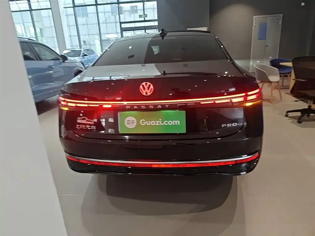 Volkswagen Passat — фото 9
