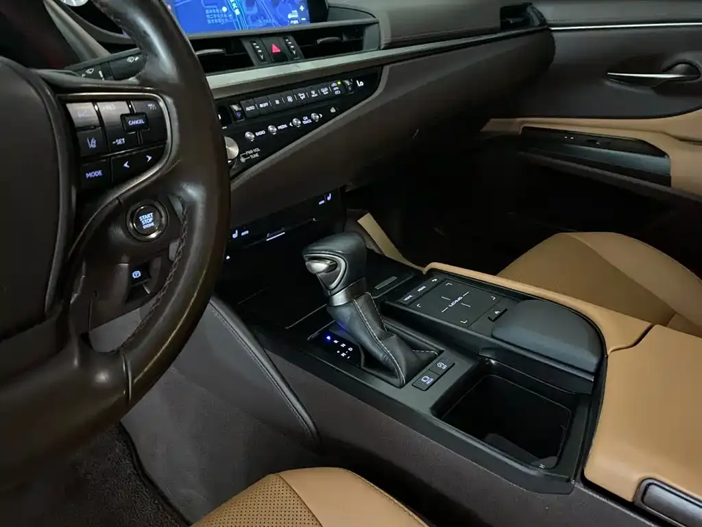 Lexus ES 2021 из CN, фото 3
