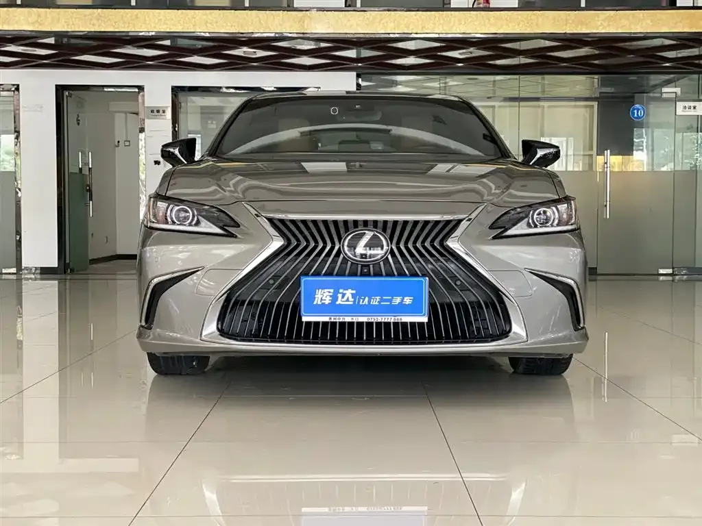 Lexus ES 2021 из CN, фото 7