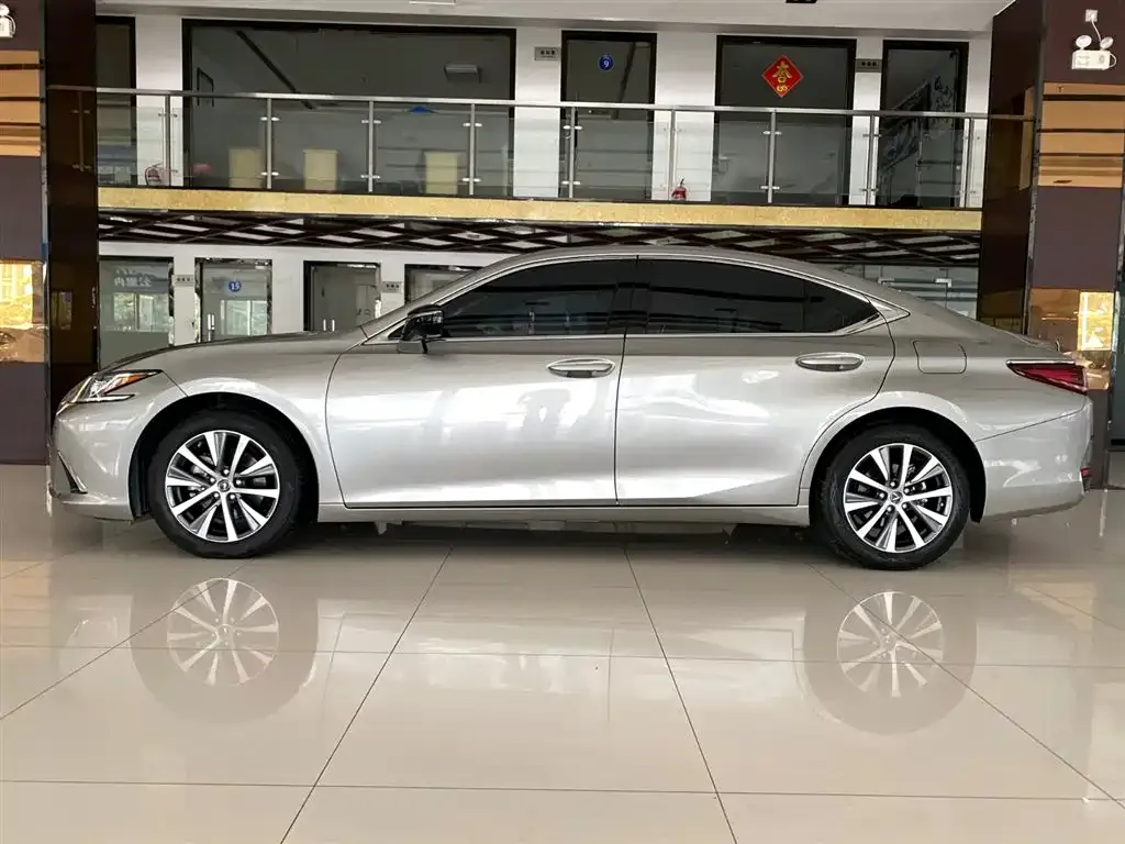 Lexus ES 2021 из CN, фото 6