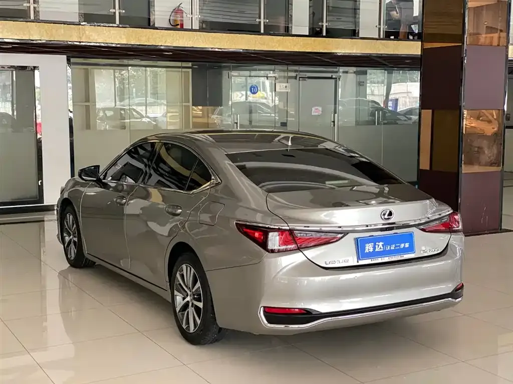 Lexus ES 2021 из CN, фото 8