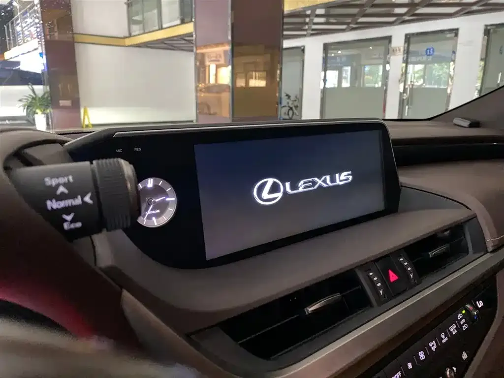 Lexus ES 2021 из CN, фото 2