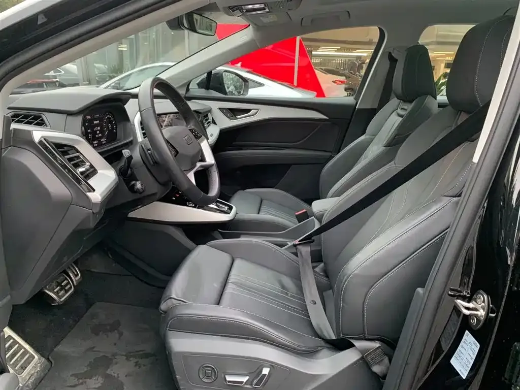 Audi Q5 e-tron 2025 из CN, фото 10