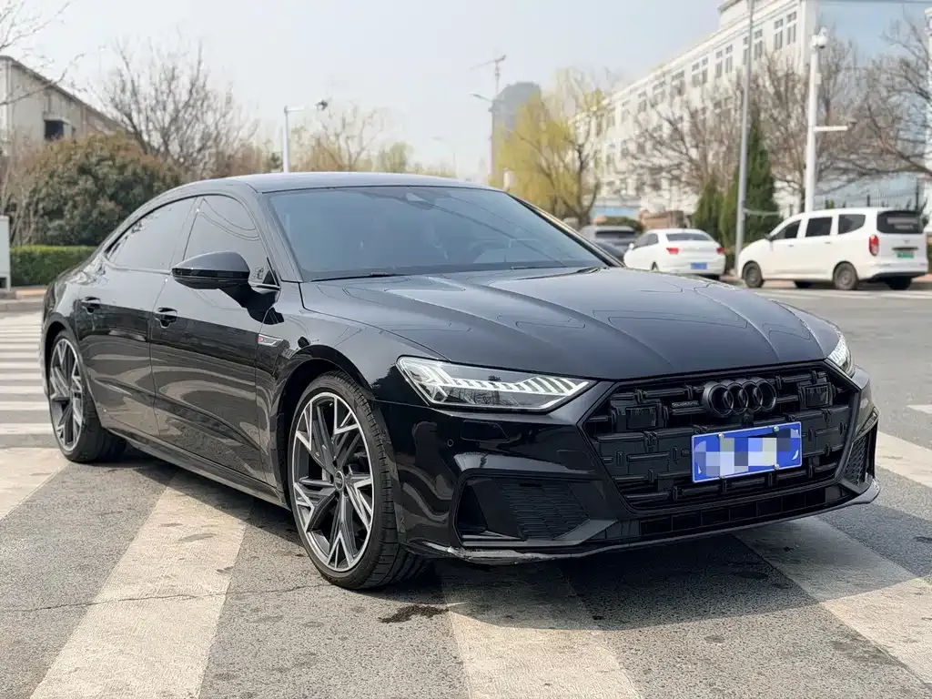 Audi A7L — фото 2