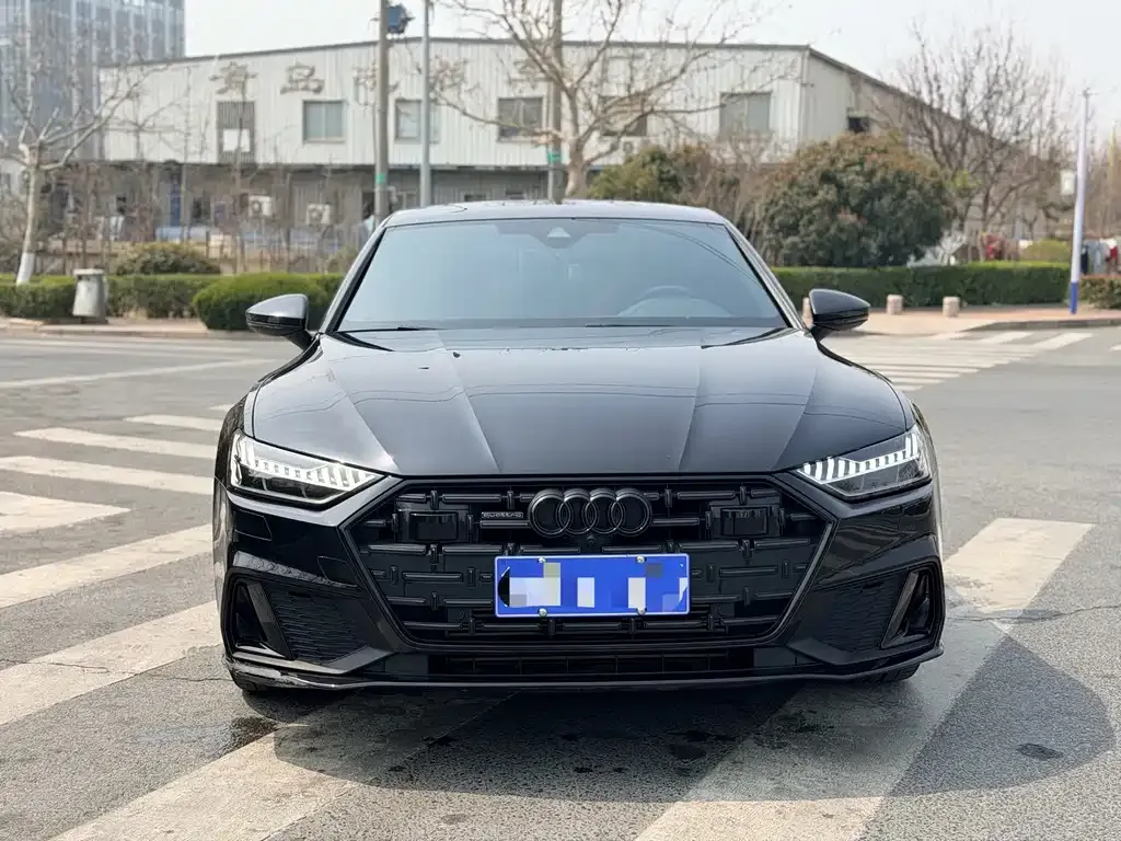 Audi A7L — фото 7