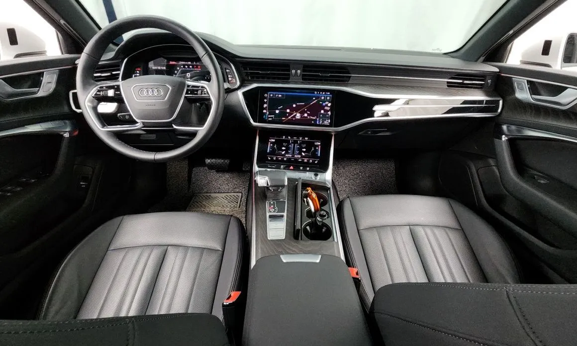 Audi A6 — фото 10