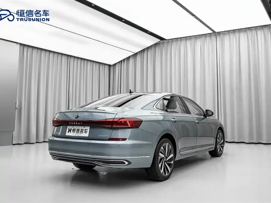 Volkswagen Passat — фото 9
