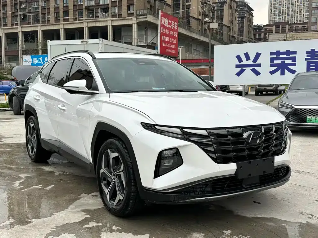 Hyundai Tucson — фото 1