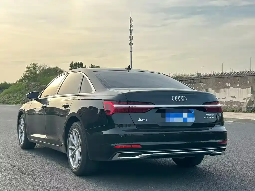 Audi A6L — фото 9